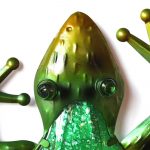 Climbing Green Tree Frog Metal Wall Art_2