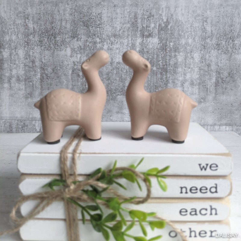 Small Nude Camel Figurine – Set of 2