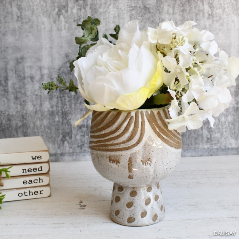 Natural White Shy Girl Planter Vase