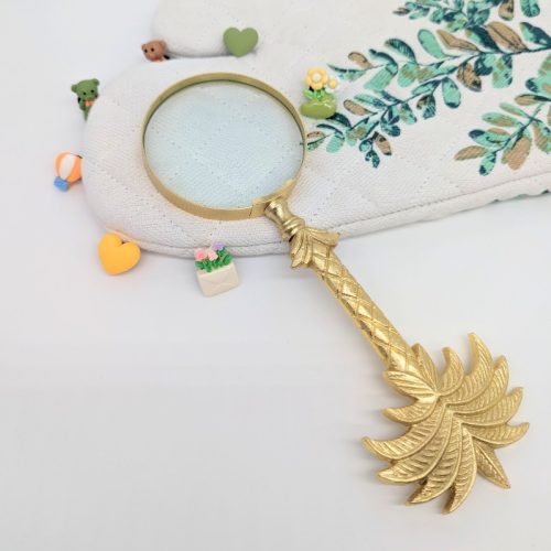 Tropical Pineapple Magnifying Glass