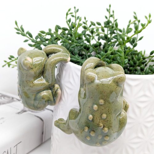 Green Frog Pot Sitter Hanger - Set of 2