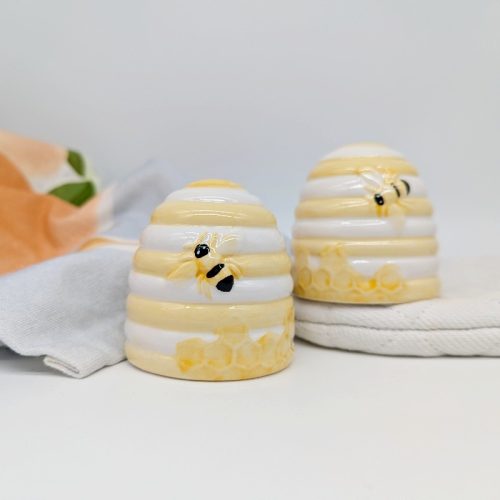 Buzzing Bee Hive Salt Pepper Shaker Set