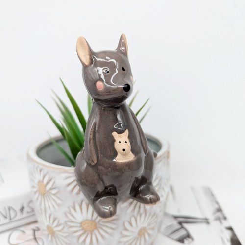 Kangaroo with Joey Pot Hanger Sitter