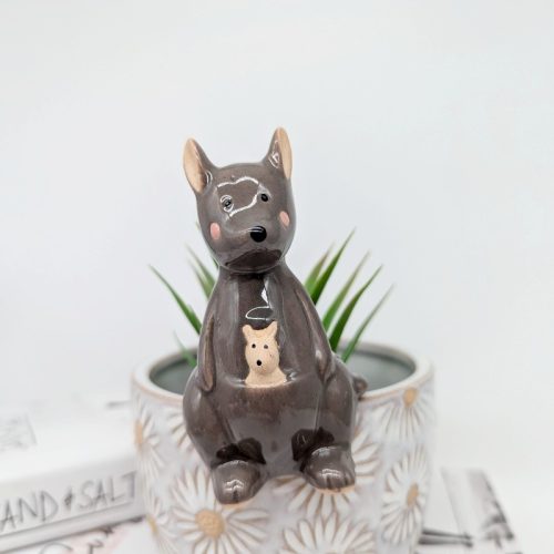 Kangaroo with Joey Pot Hanger Sitter