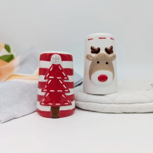 Red Christmas Tree Elk Salt Pepper Shaker Set