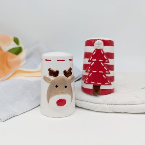 Red Christmas Tree Elk Salt Pepper Shaker Set