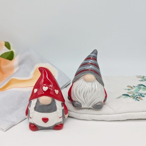 Red Santa Claus Salt Pepper Shaker Set