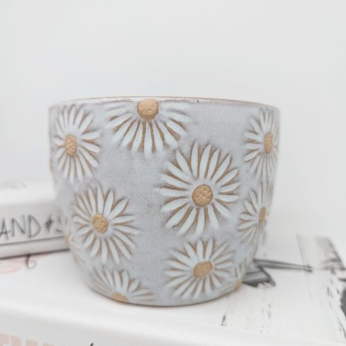 White Embossed Daisy Flowers Planter Pot