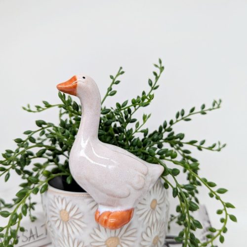 White Goose Pot Hanger Sitter