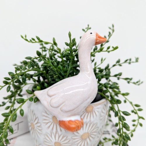 White Goose Pot Hanger Sitter