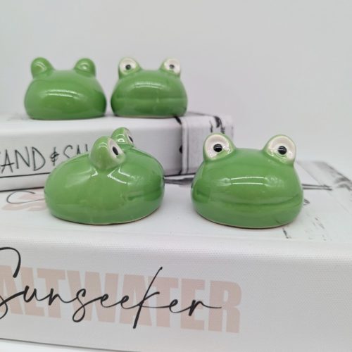 Floating Green Frog Figurines - Set of 4