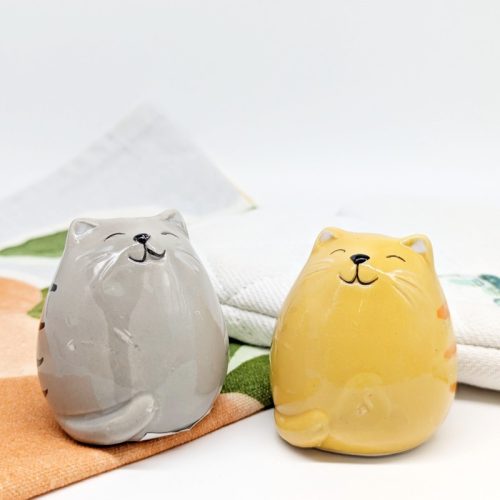 Yellow Grey Cat Salt Pepper Shaker Set