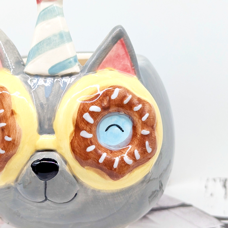 Donut Eyes Grey Cat Planter Pot_f