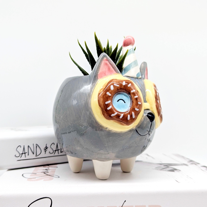 Donut Eyes Grey Cat Planter Pot_j Donut Eyes Grey Cat Planter Pot