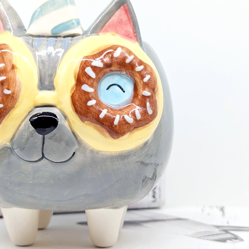 Donut Eyes Grey Cat Planter Pot_m