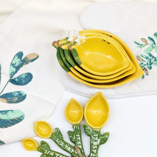 Lemon Measuring Cups 4 Piece Set
