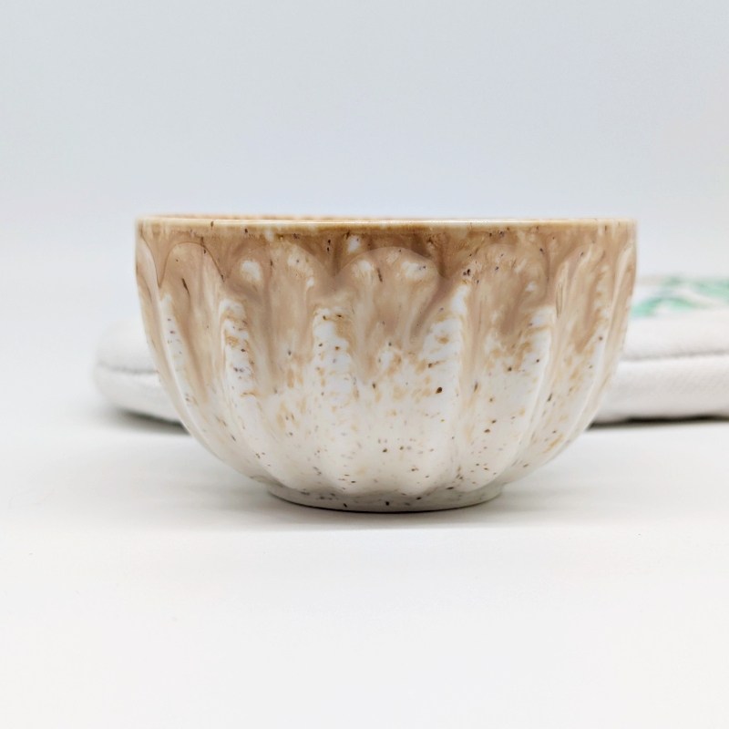 Milky White Ceramic Dish Bowl_a Milky White Ceramic Dish Bowl
