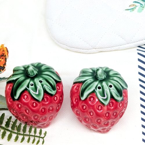 Strawberry Fruit Salt Pepper Shaker Set