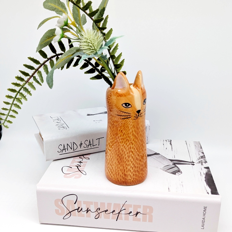 _k Brown Cat Ceramic Bud Vase