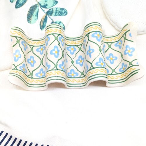 Green Blue Taco Snack Holder