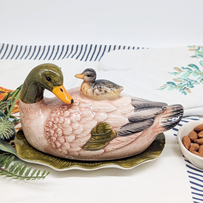 PXL_20251105_031559039 Baby Mommy Duck Ceramic Butter Dish