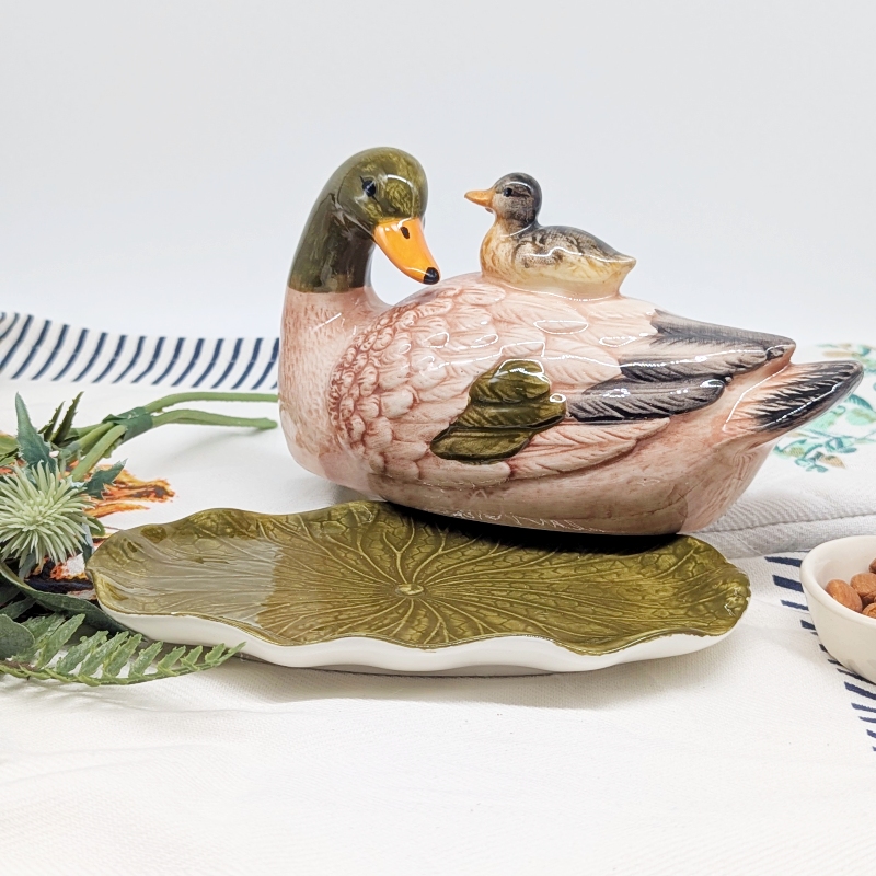 PXL_20251105_031613934 Baby Mommy Duck Ceramic Butter Dish