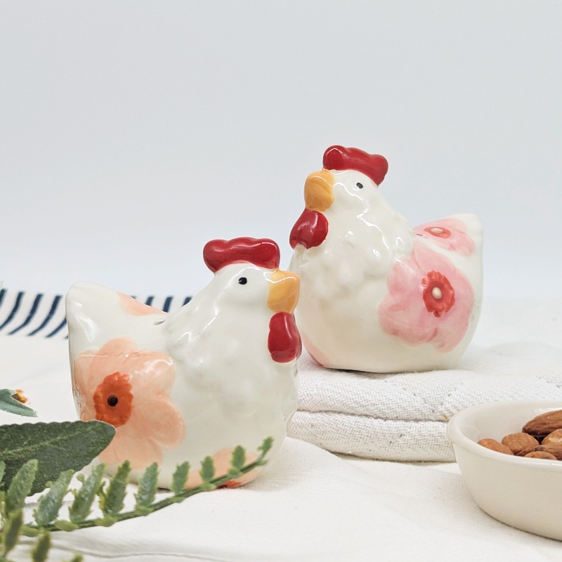 PXL_20251105_032208367 Floral Chicken Salt Pepper Shaker Set
