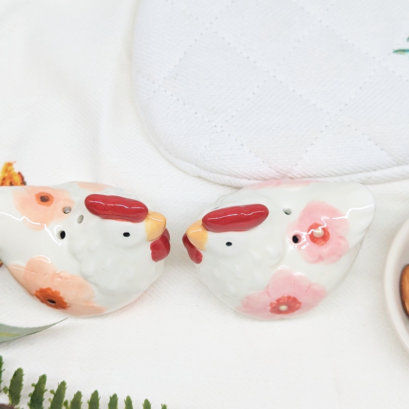 PXL_20251105_032240584 Floral Chicken Salt Pepper Shaker Set