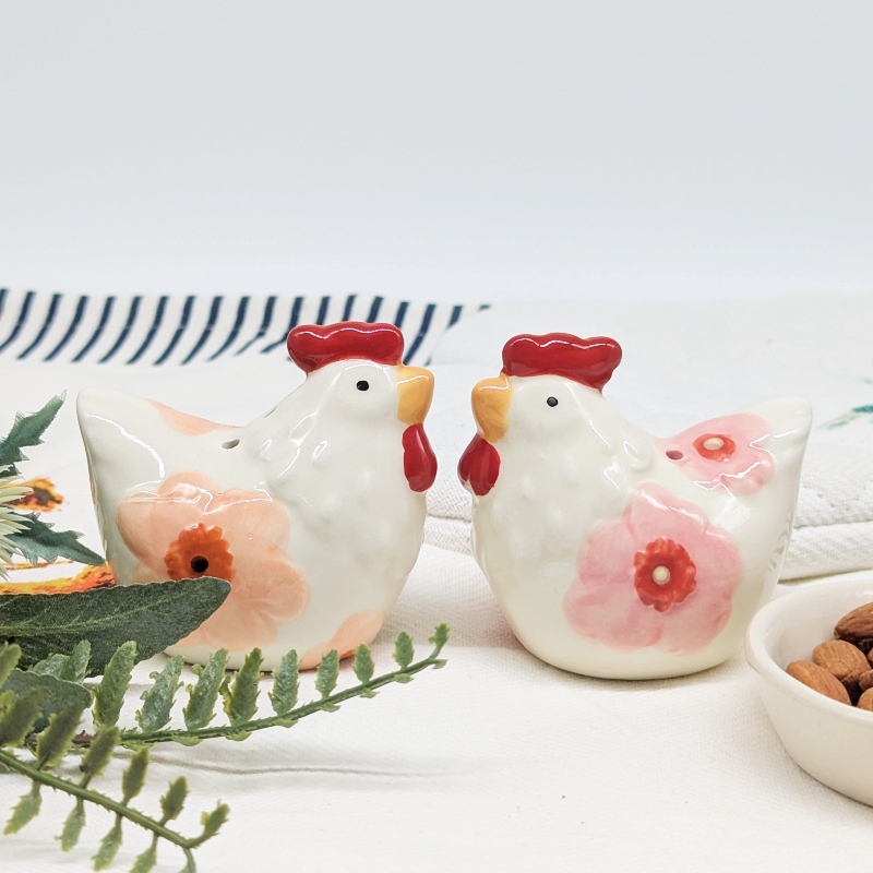 PXL_20251105_032253871 Floral Chicken Salt Pepper Shaker Set