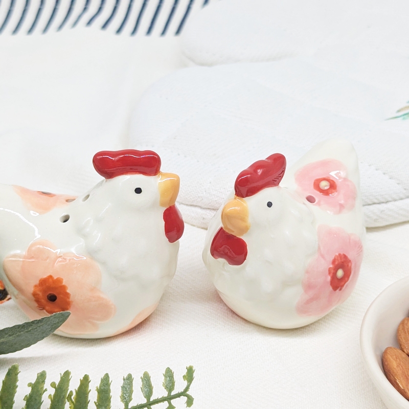 PXL_20251105_032309740 Floral Chicken Salt Pepper Shaker Set