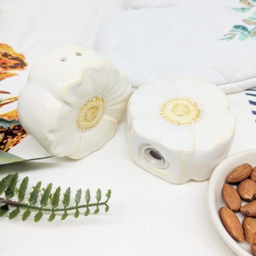White Flower Salt Pepper Shaker Set